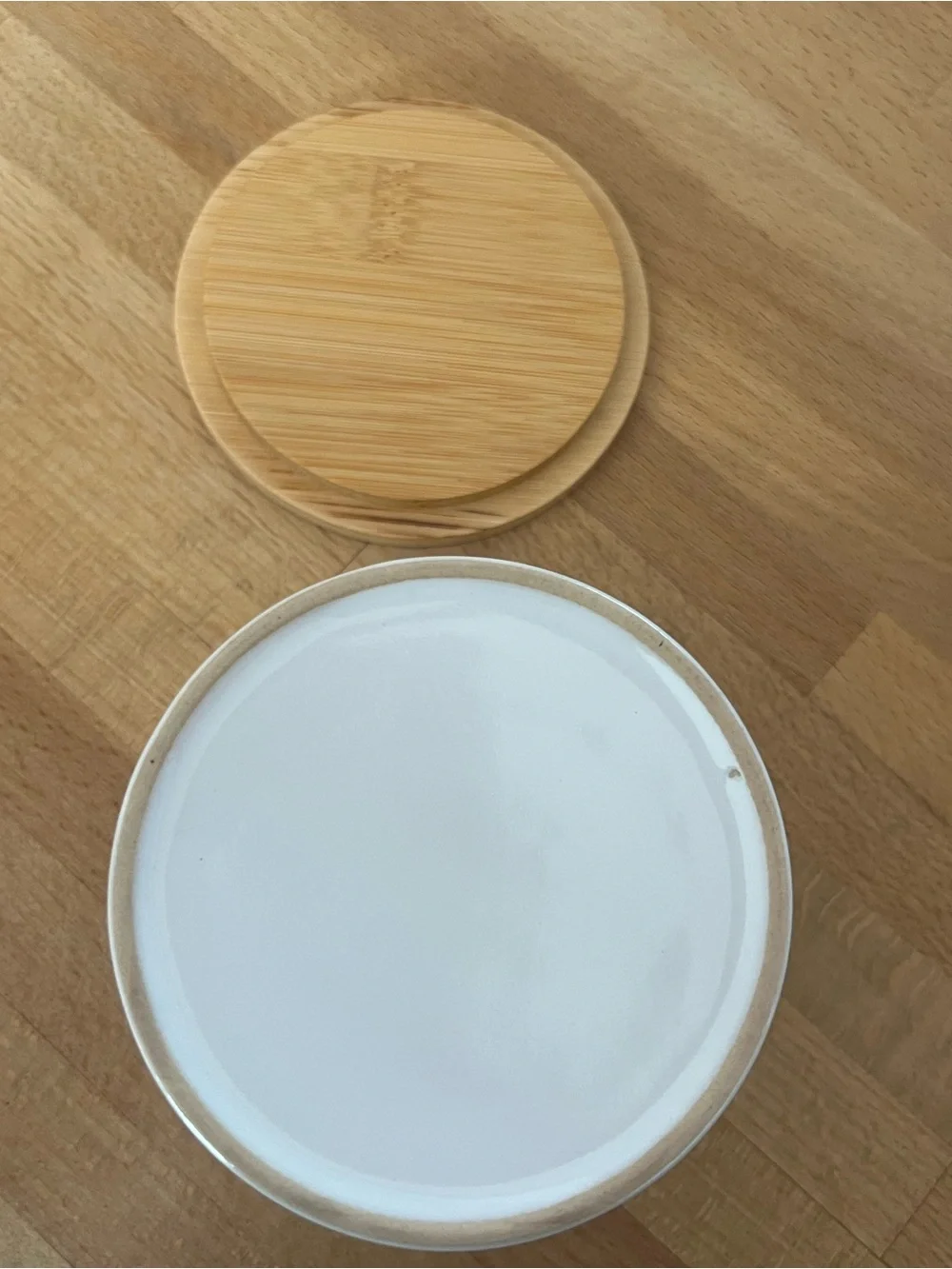 BASQUE GATZ Ceramic Jar with Bamboo Lid - White & Black